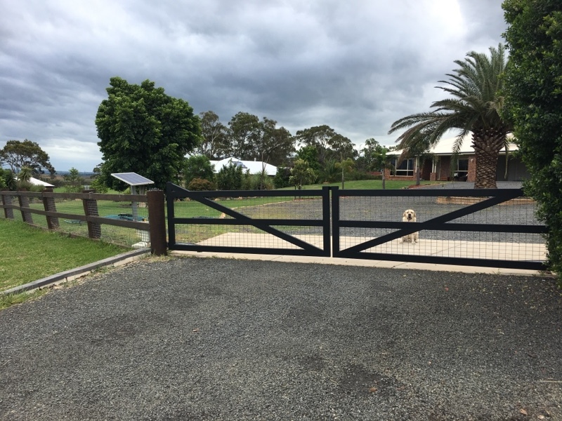 Farm Gate - with mesh backing